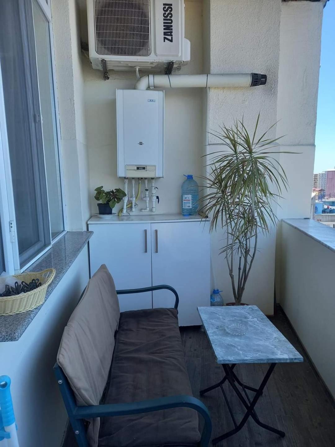 Apartment On Takaishvili Batoumi Extérieur photo